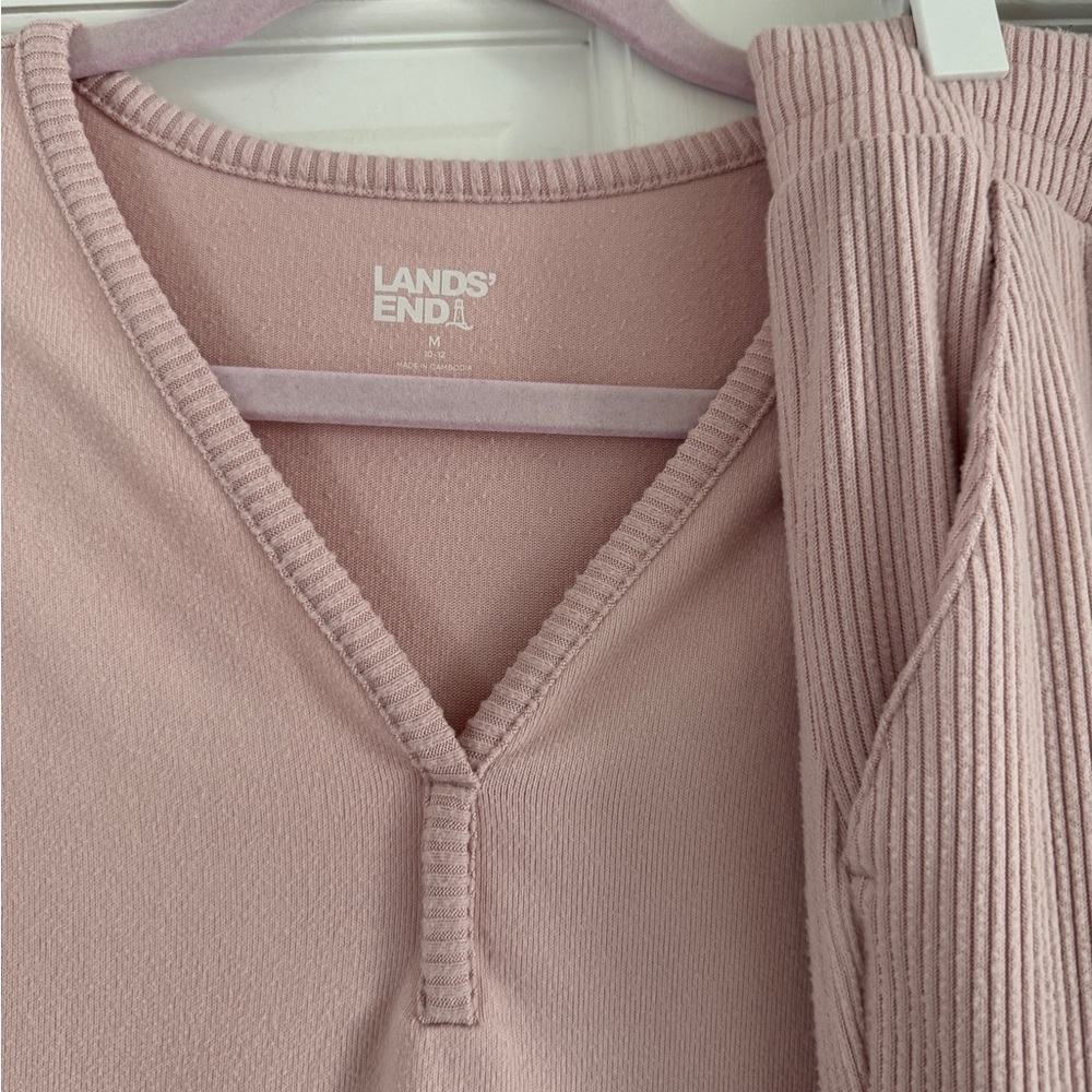 Lands End Pajama Set - Picture 13 of 14